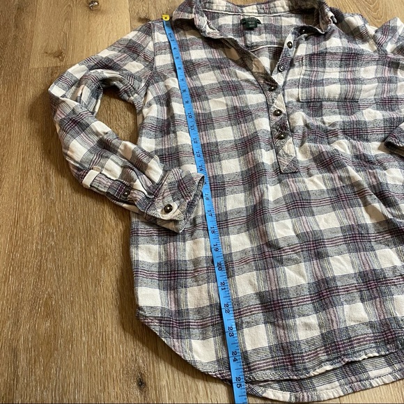 Roots Oversized Plaid Flannel Henley - Picture 15 of 16
